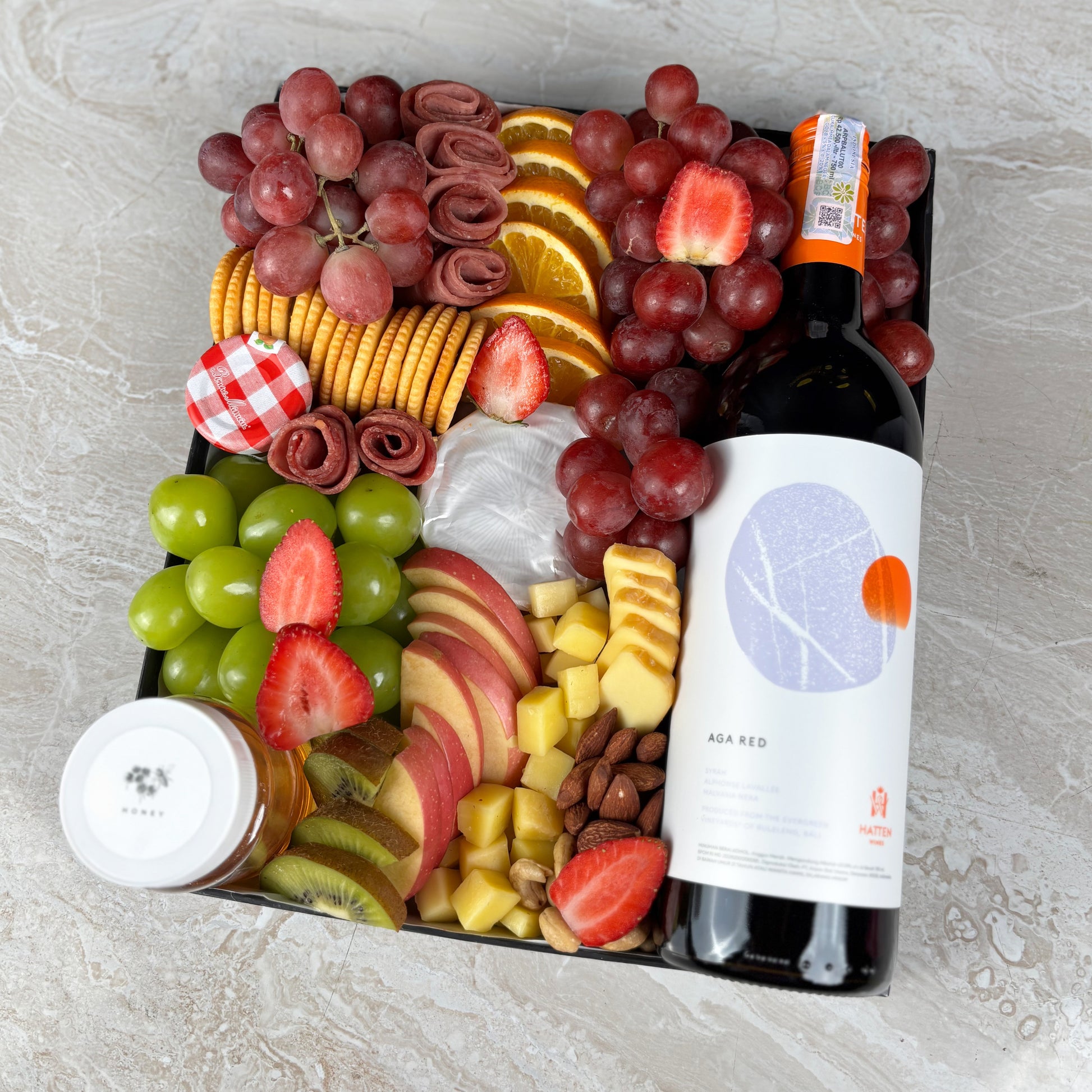 Red Wine Cheese Platter with artisanal cheeses, fresh fruits, honey, jam & smoked beef. Perfect for gifting, celebrations, and premium grazing. Same-day delivery.