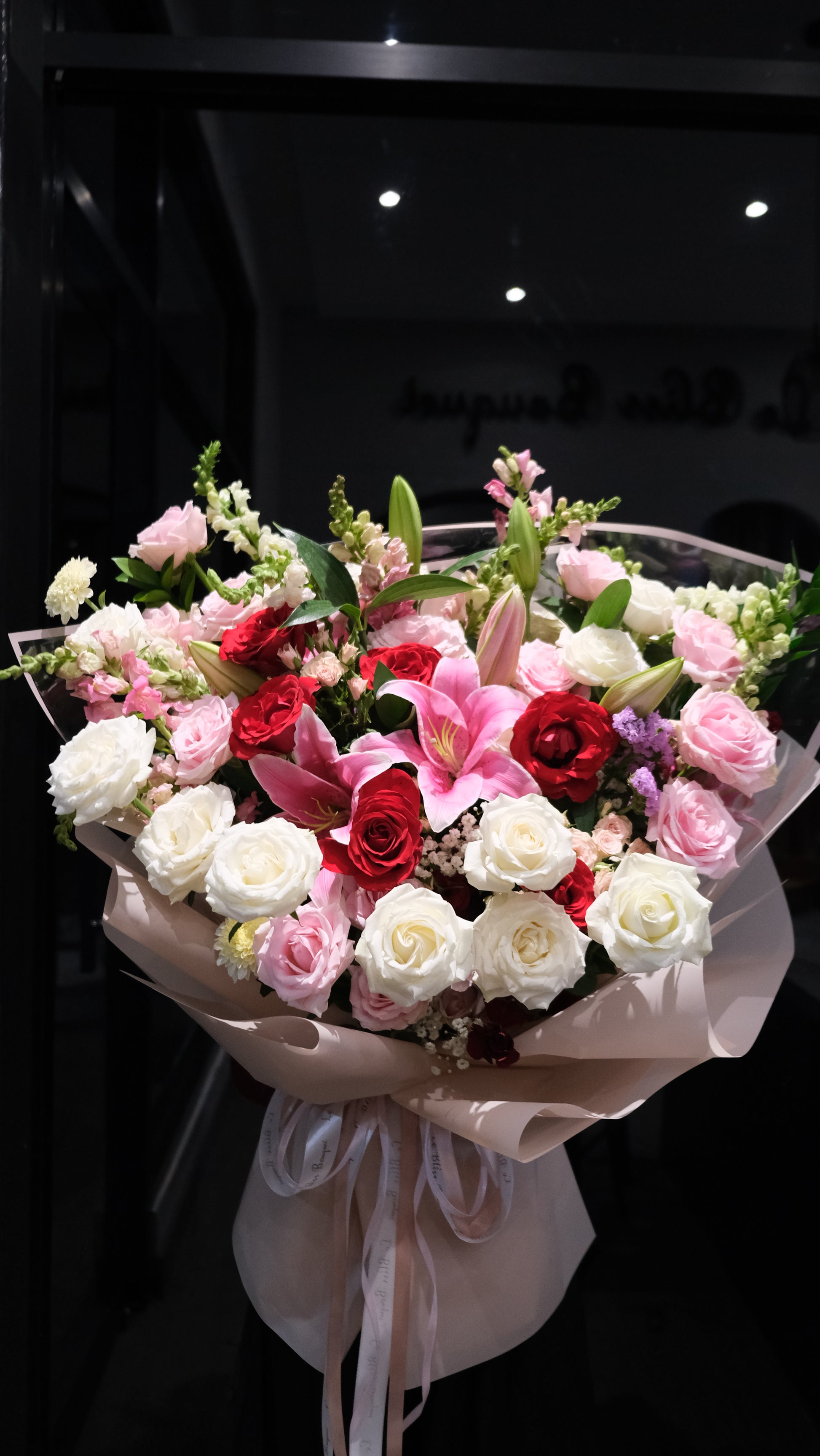 florist surabaya - mixed flowers xl bouquet by Le Bliss Bouquet deliver to jakarta, cirebon, surabaya. florist surabaya