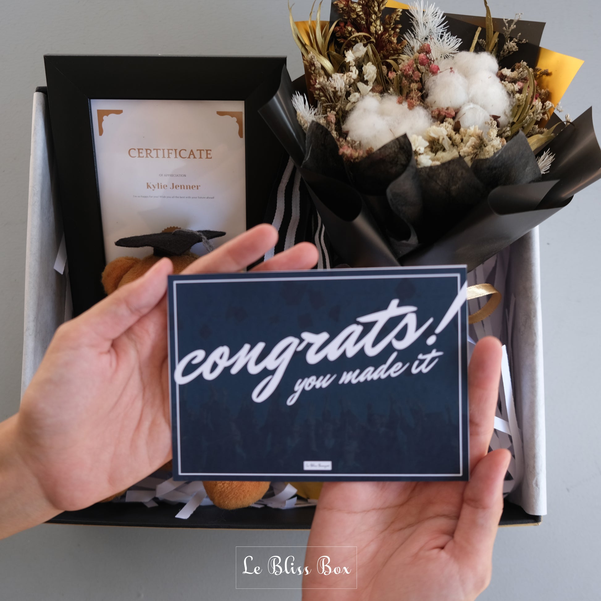 Premium Gift Box Graduation Edition - Le Bliss Bouquet