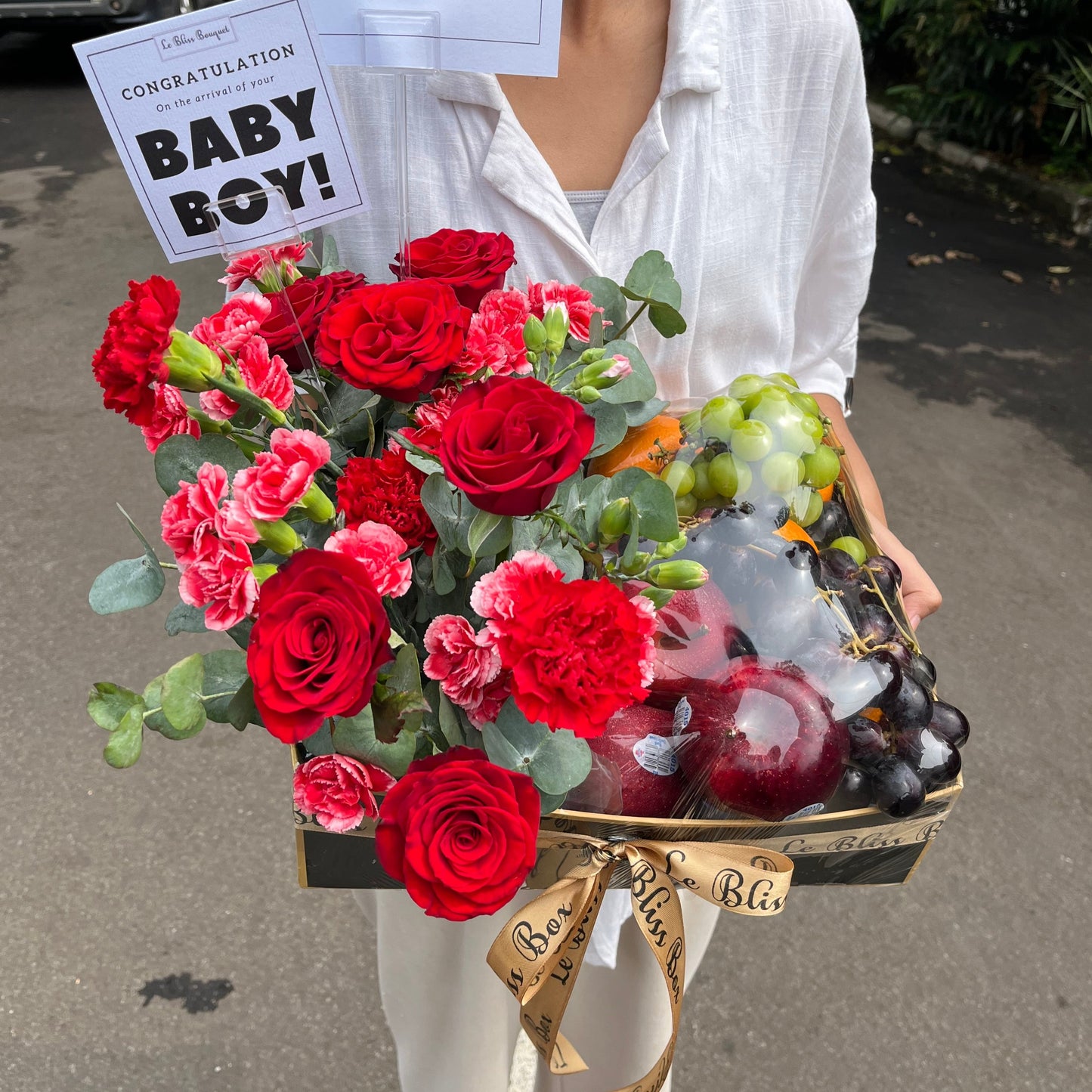 Red Rose Fruit Box