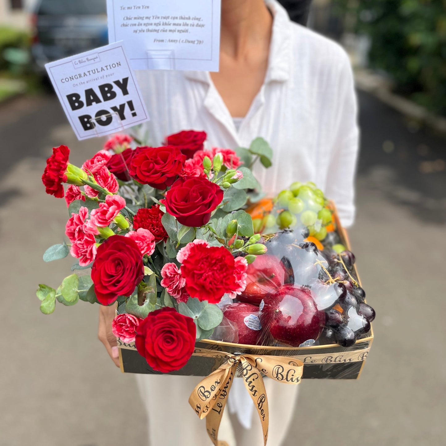 Red Rose Fruit Box