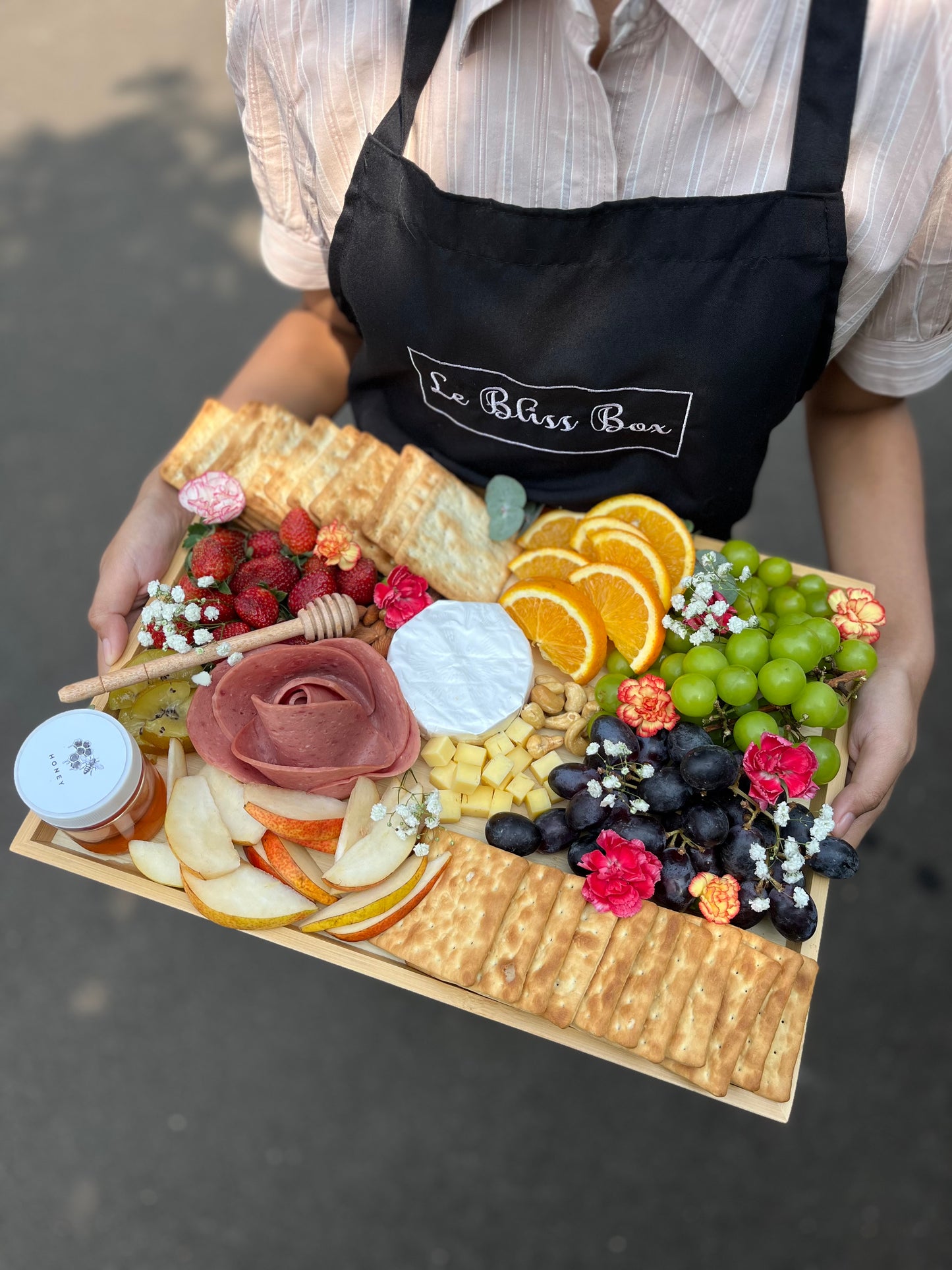 charcuterie board cheese platter by le bliss. same day delivery jakarta bintaro jabodetabek