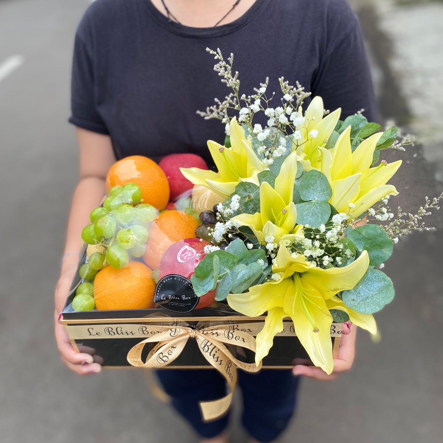 Yellow Lily Blossom Fruit Box