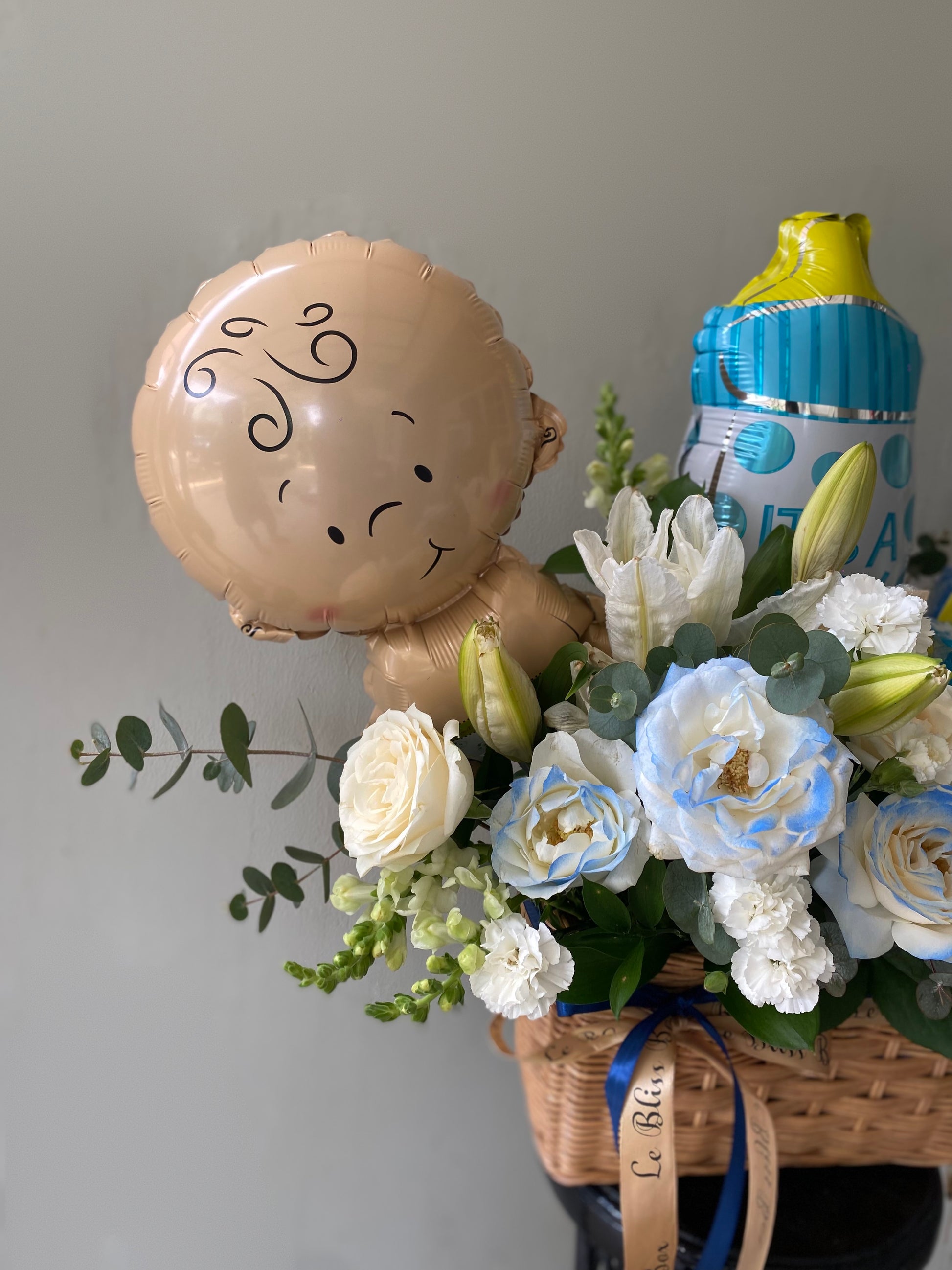 le bliss bouquet newborn baby boy gift with loluna bath set