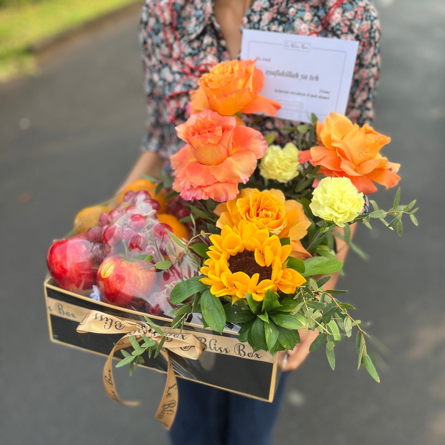 Sunflower Free Spirit Fruit Box