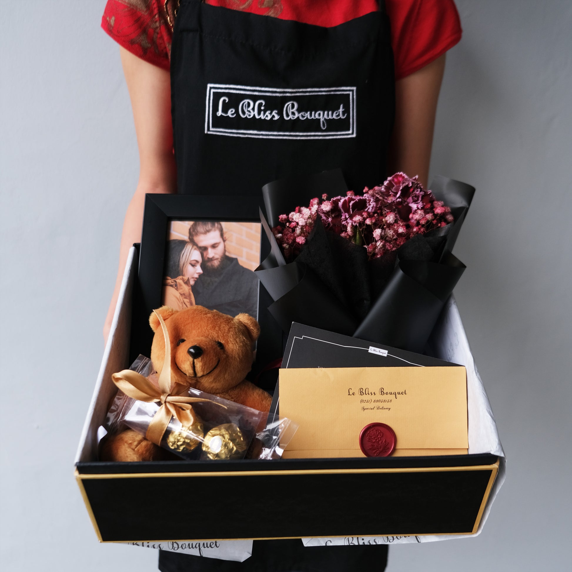 Love Bird Premium Gift Box Elegant Edition - Le Bliss Bouquet