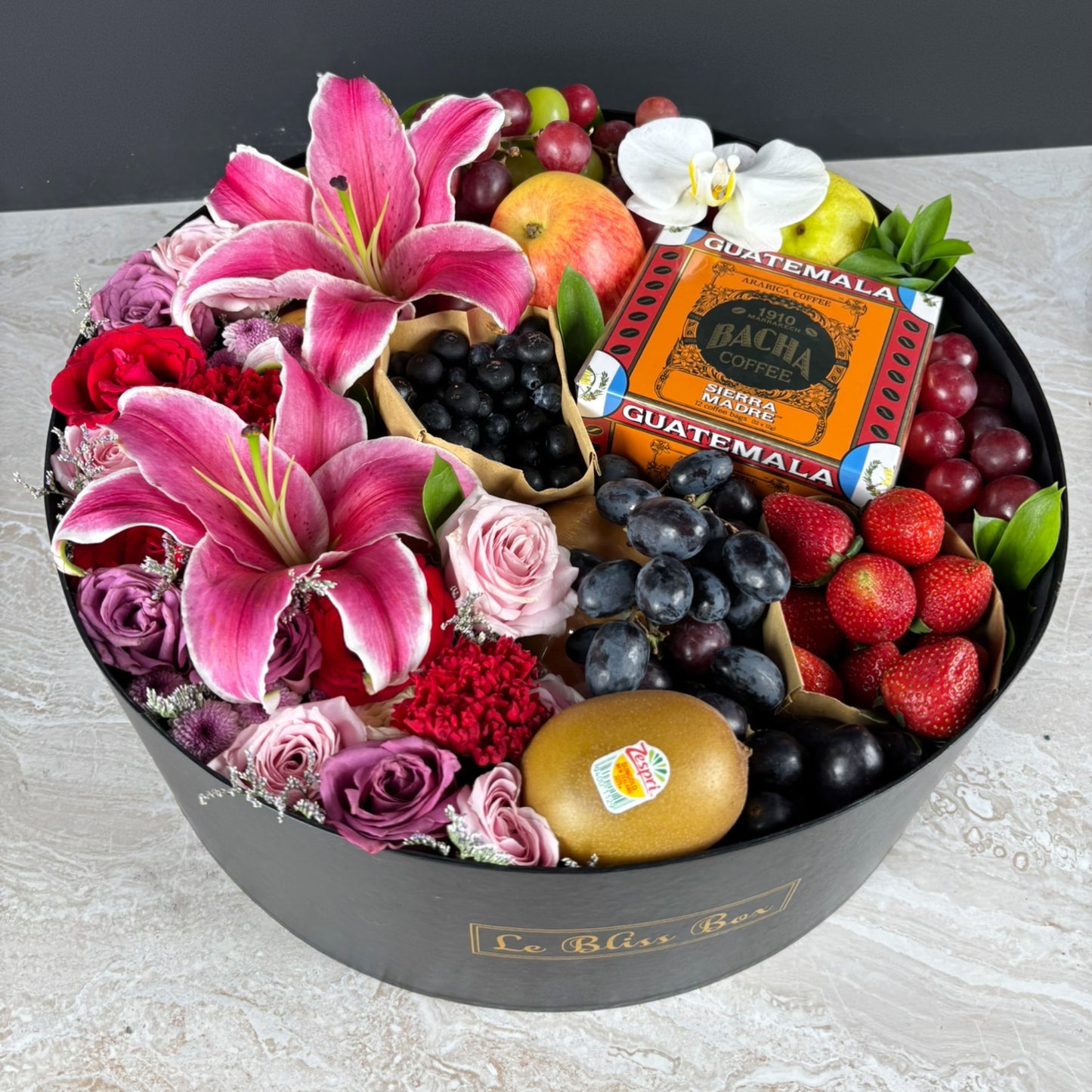Bacha Blushing Grand Round Fruit Box