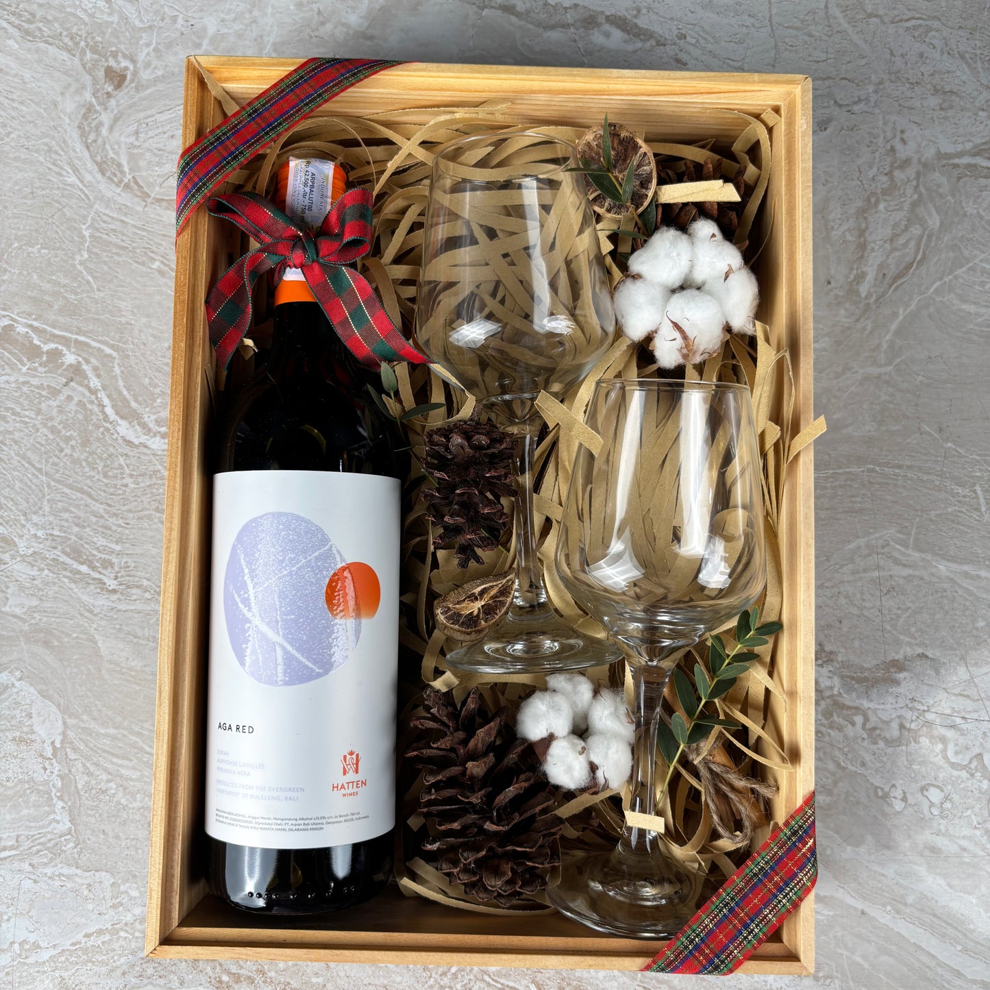 Festive Red Wine Glass Hamper