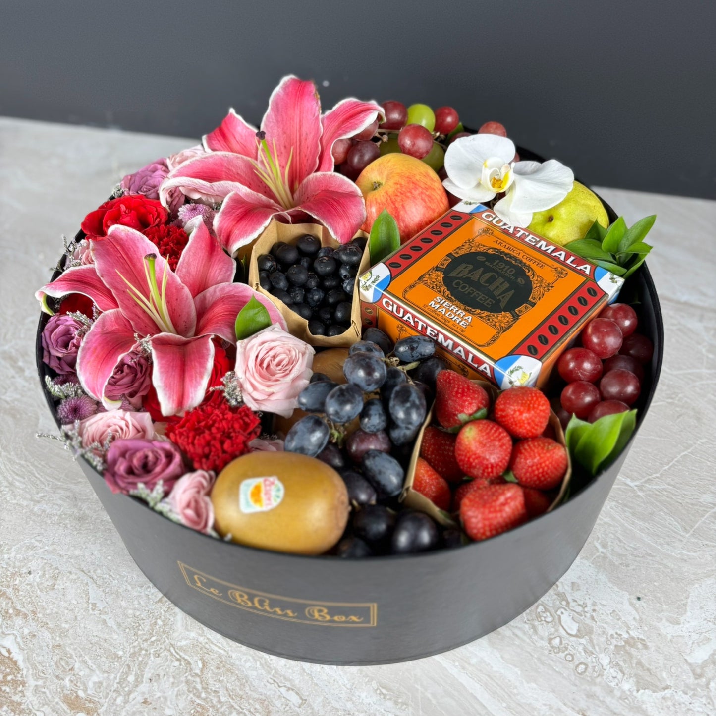 Bacha Blushing Grand Round Fruit Box