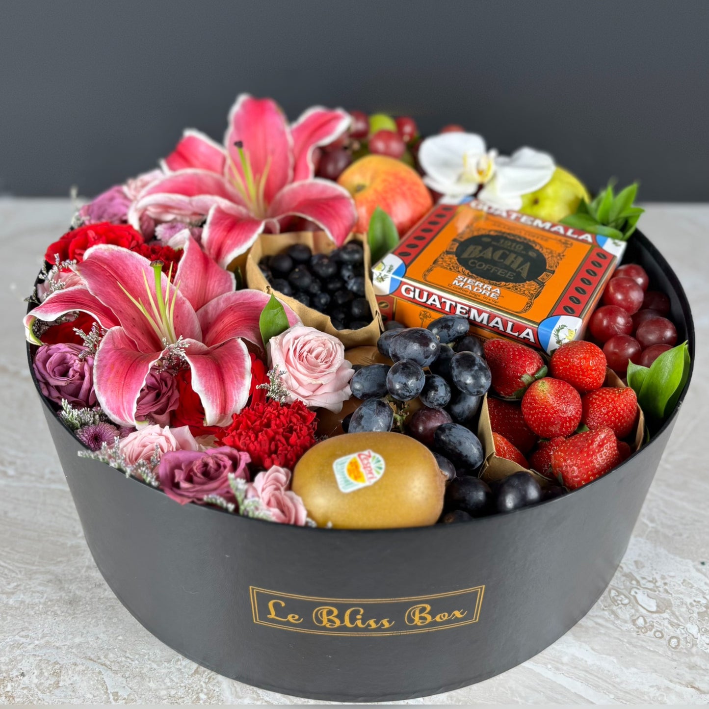 Bacha Blushing Grand Round Fruit Box