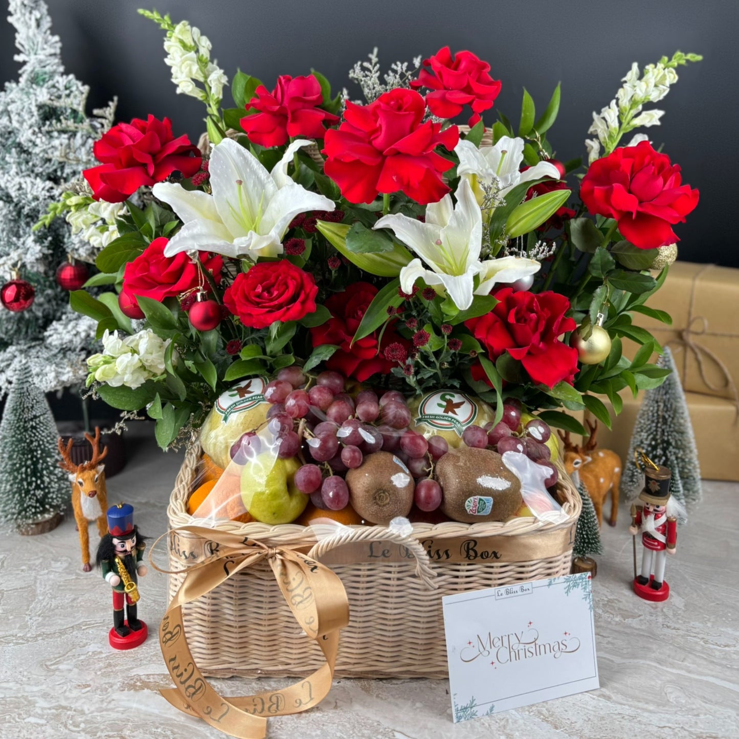 Festive Grand Fruit Parcel