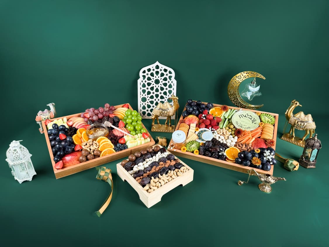 Mixed Nuts & Dates Platter