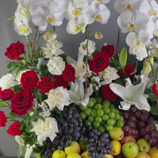 Big fruit hamper jakarta, Parcel buah besar dengan anggrek, rangkaian bunga besar by le bliss box. parcel buah surabaya, jakarta, tangerang, gresik, surabaya, sidoarjo