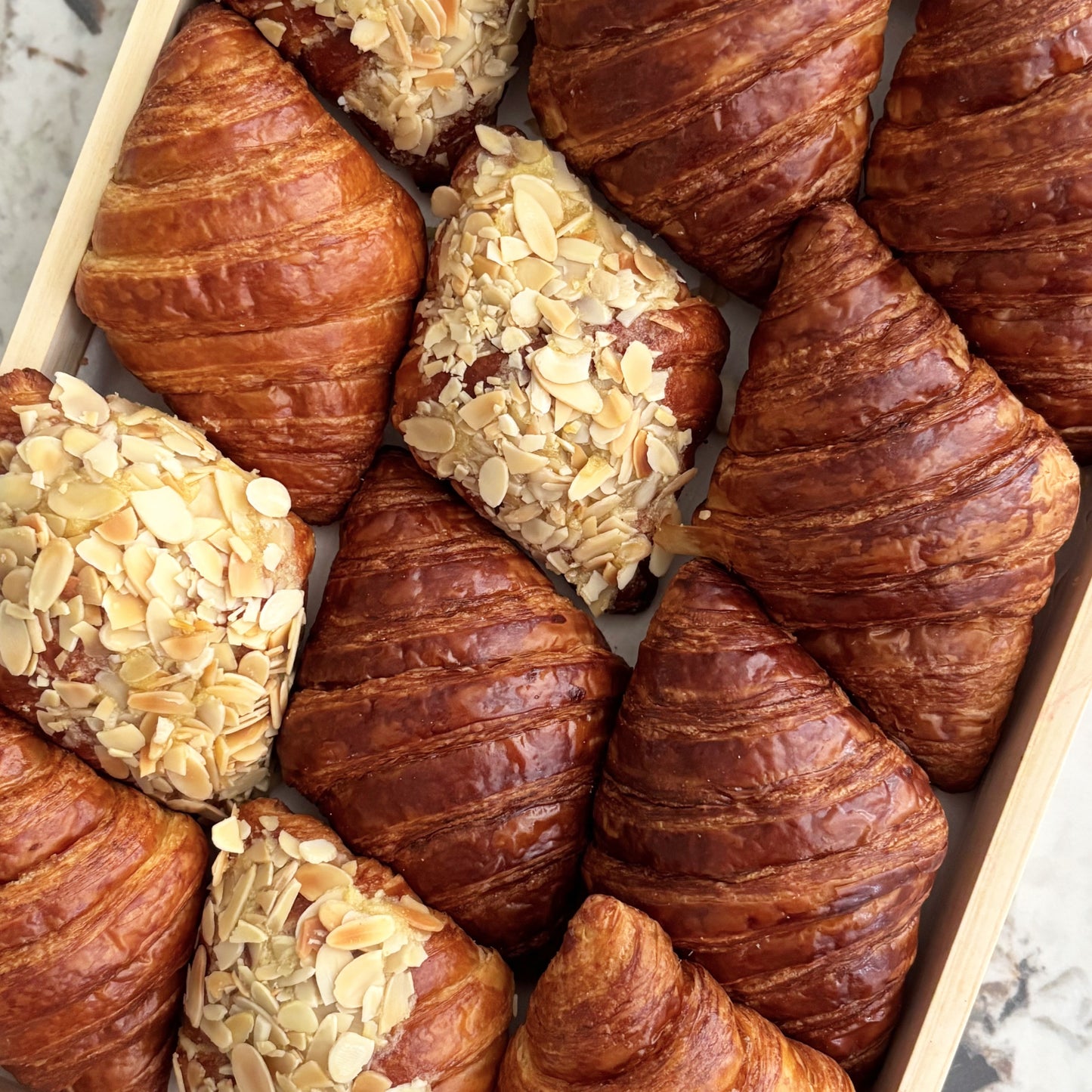 the best croissant platter in Jakarta & Surabaya with Le Bliss Platter’s Croissant Platter — buttery, flaky, and beautifully arranged for gifting & events.