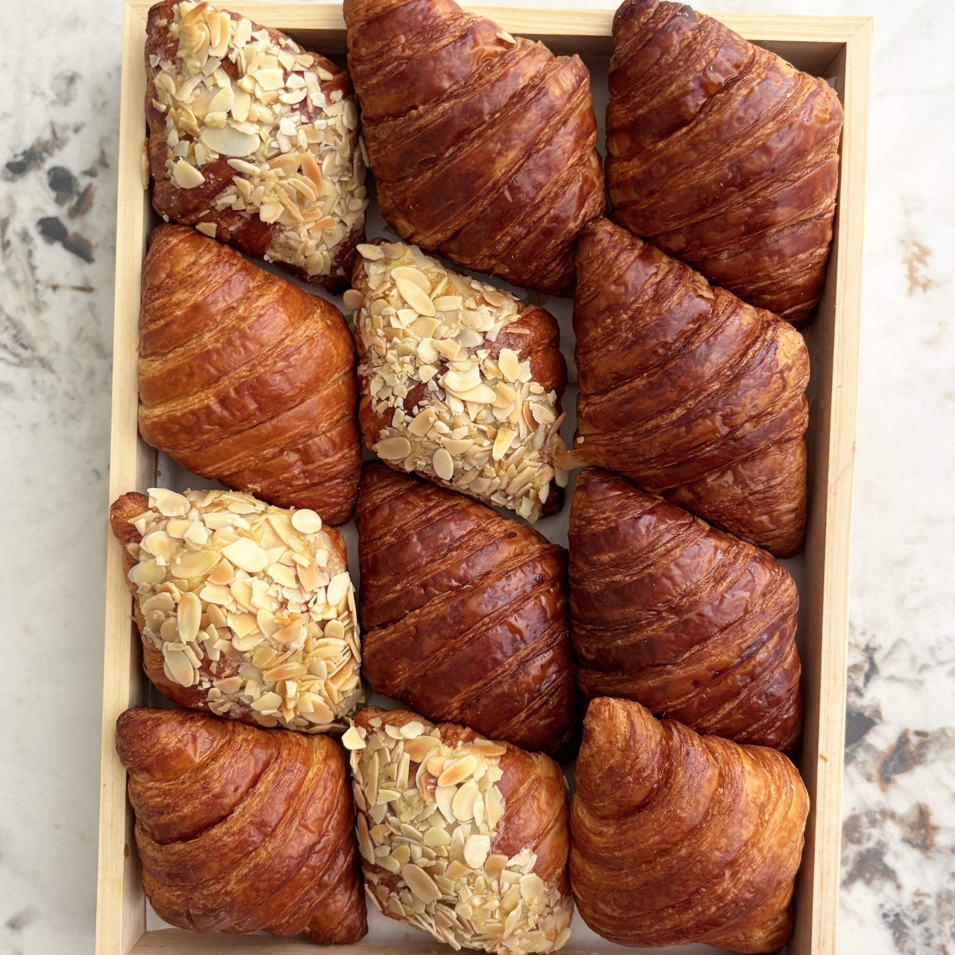 the best pastry platter in Jakarta & Surabaya with Le Bliss Platter’s Croissant Platter — buttery, flaky, and beautifully arranged for gifting & events.