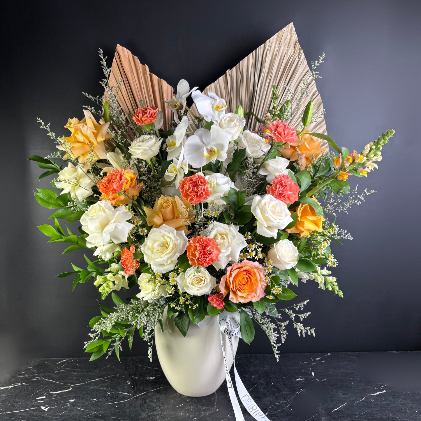 vase arrangement le bliss bouquet orchid vase jakarta, surabaya. free spirit rose