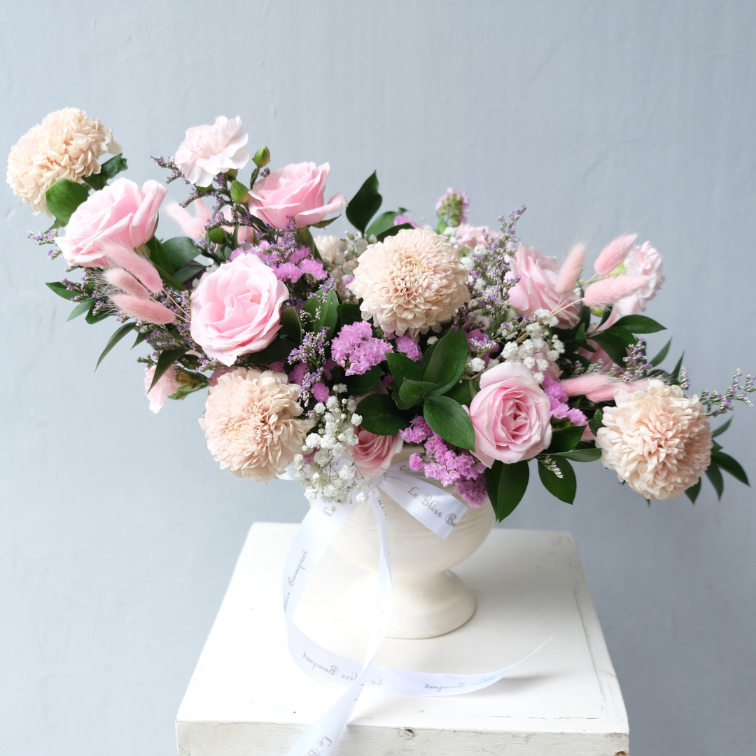 vase pink gompie. florist surabaya, toko bunga surabaya, vase arrangement surabaya, sidoarjo, gresik